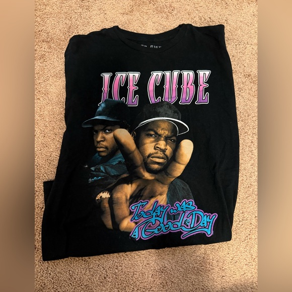 Black Graphic Tee - Short Sleeve - Picture 1 of 3